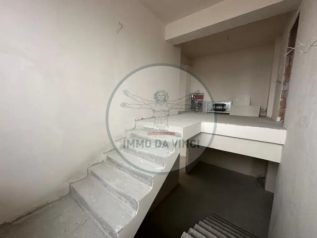 Penthouse West Tower