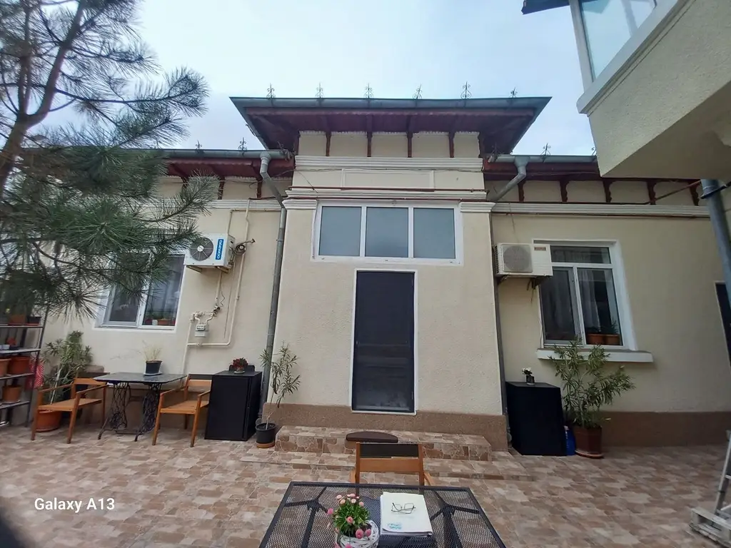BRASADAS vinde casa curte comuna 3 cam 77mp HALA TRAIAN