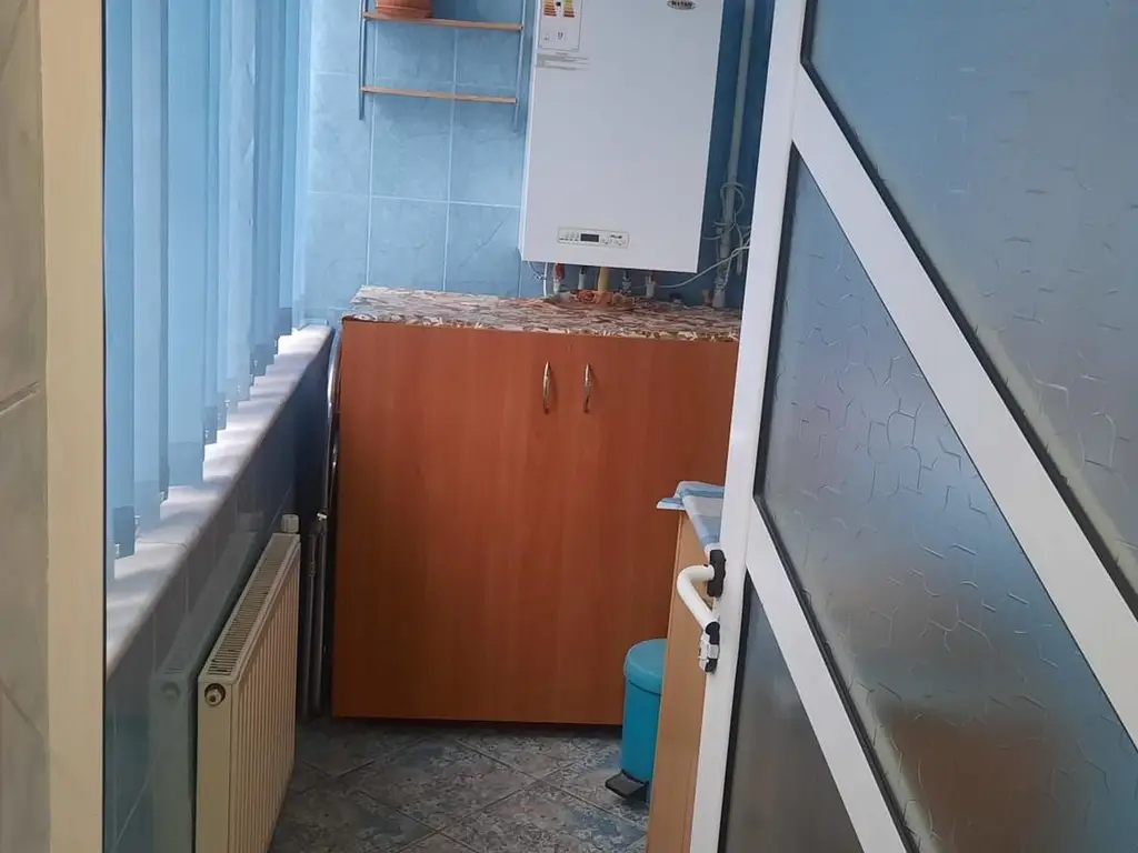 De inchiriat apartament cu 2 camere, Tiglina 2, et. 1, 350 euro