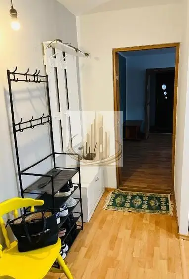 Vând apartament cu 2 camere-Aradului