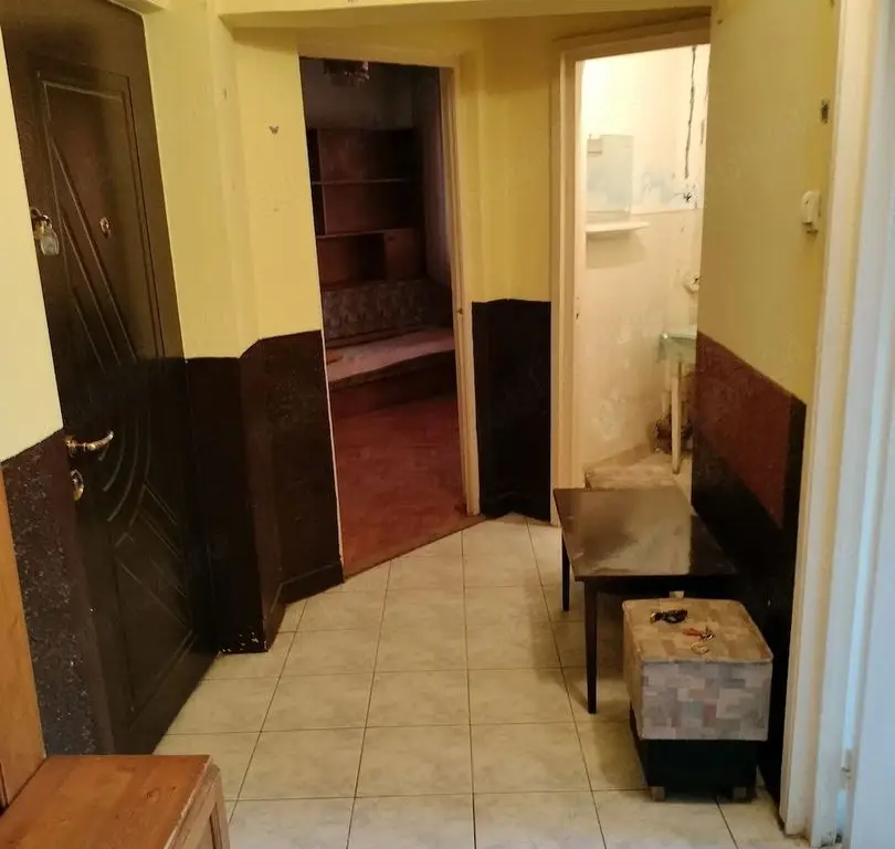 BRASADAS vinde ap 3 cam etaj 4/4 in Micro 16 Brândușa.