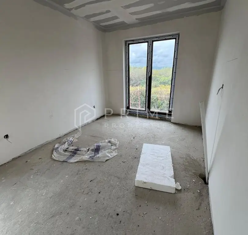Casă nouă tip duplex izolat fonic în Livezeni