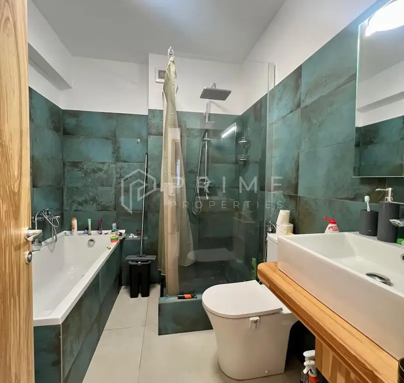 Apartament modern cu 3 camere, bloc nou cu lift și parcare privată