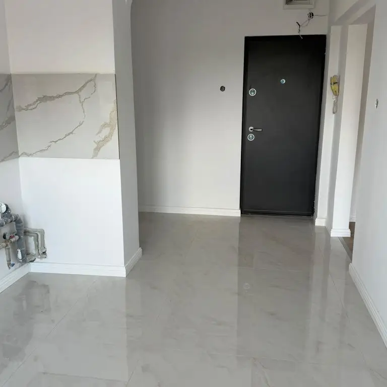 BRASADAS vinde ap 3 cam etaj 7/8 Micro 17 – Recent renovat.