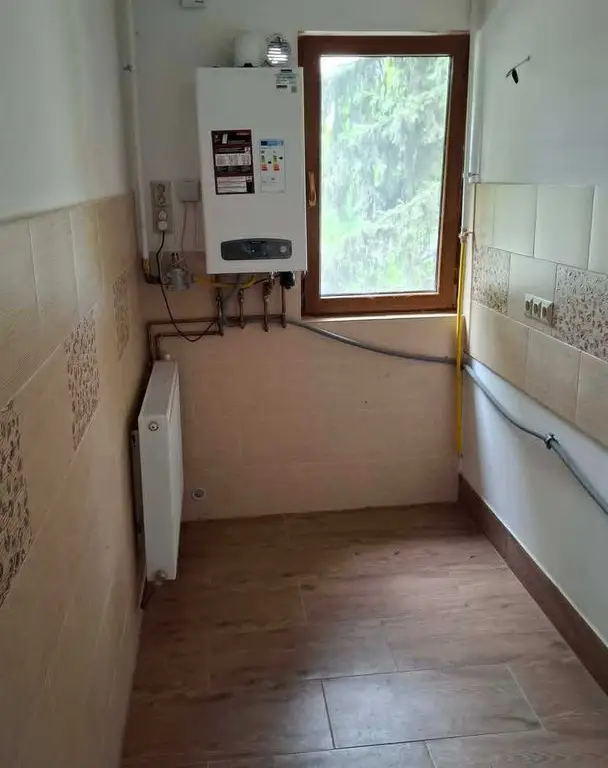 BRASADAS vinde ap 2 cam etaj 1/4 Micro 15.