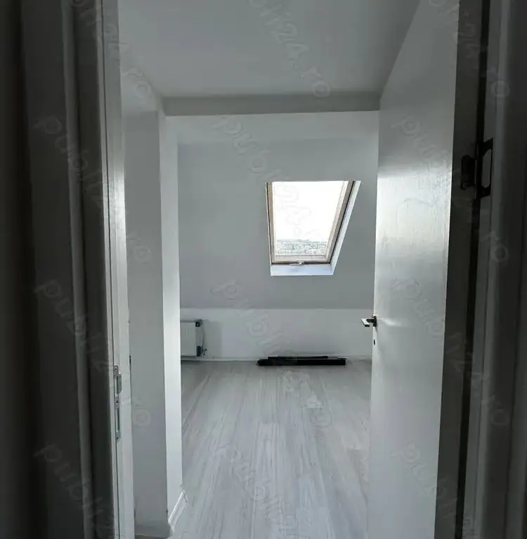 BRASADAS vinde Duplex 4 cam și curte 80 mp IRIS Bd. Muncii.