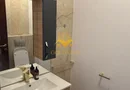 Casa individuala 5 camere zona centrala , 210 mp si garaj propriu!