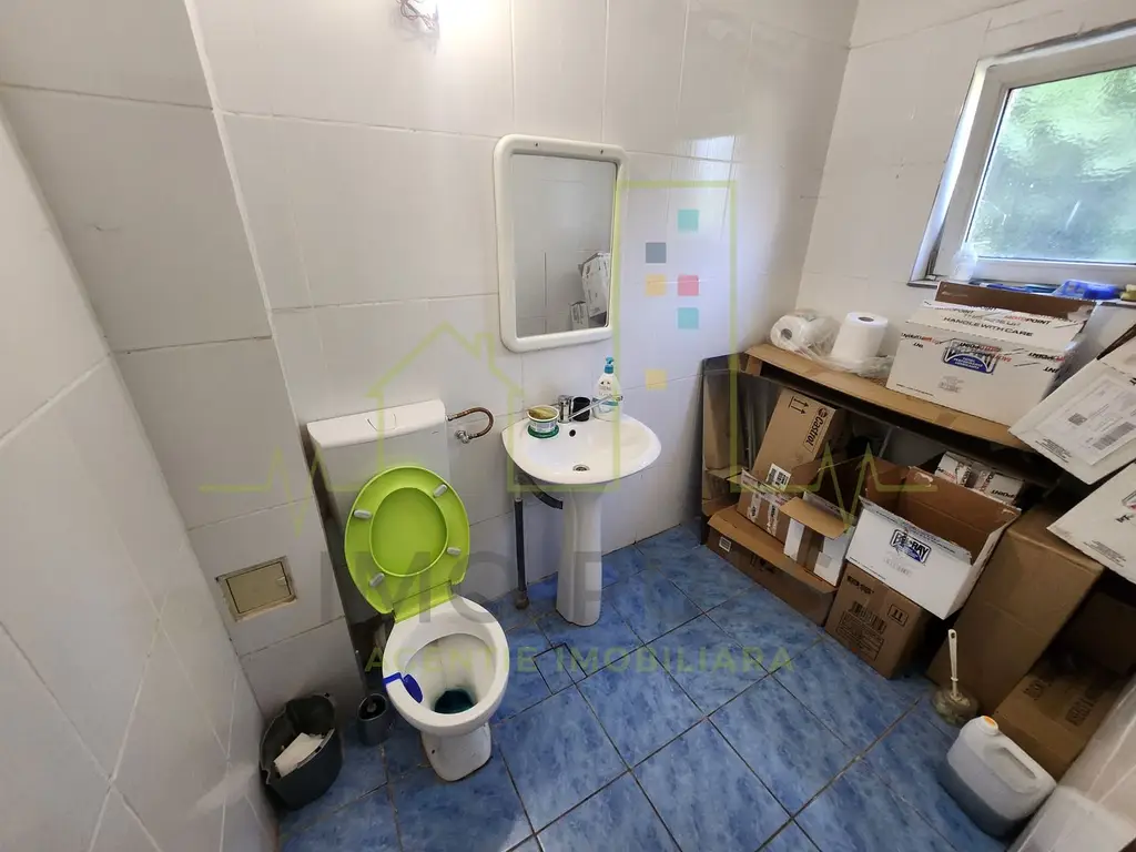 Casa individuala. Foarte pretabila de afacere. SAD la parter si intrare separata