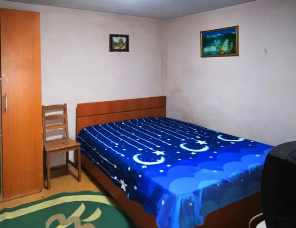 Se oferă spre vânzare casă 3 camere individuală la curte zona Salaj