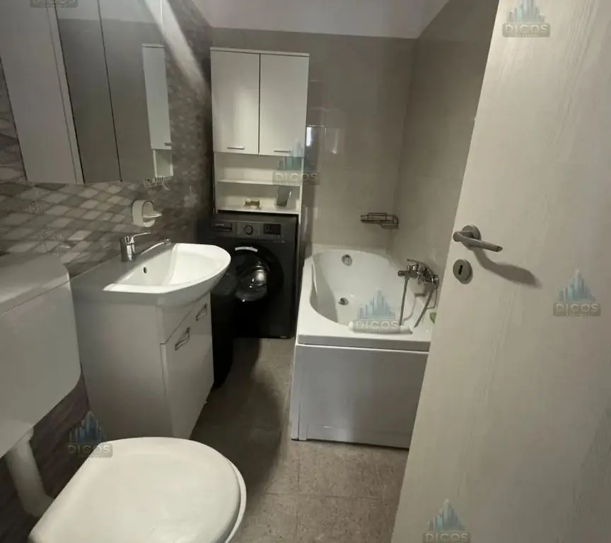 Apartament modern 2 camere cu parcare – Str. Biruinței, 550 €/lună