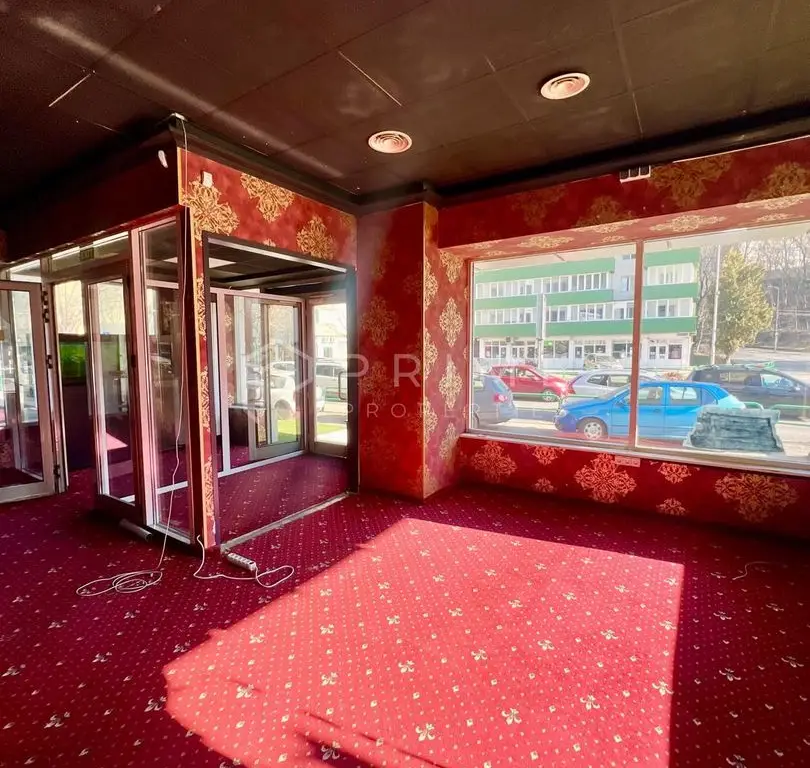 Spatiu comercial 150 mp | Zona 7 Noiembrie | Vad exceptional