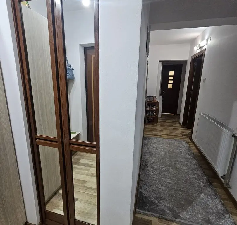 Apartament deosebit 3 camere – lux, complet mobilat, zonă excelentă