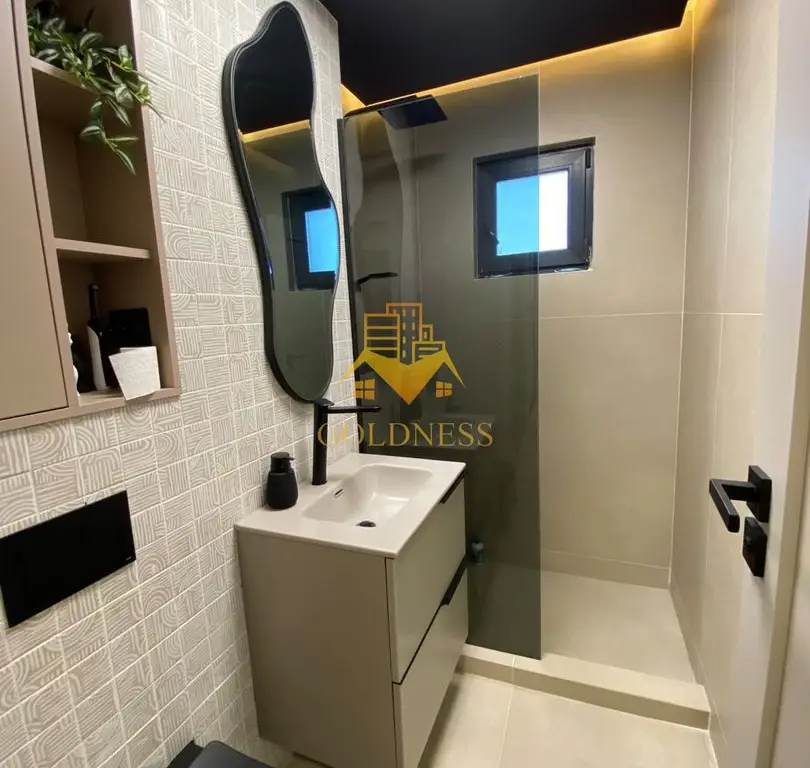 Apartament superfinisat 2 camere , zona Transylvania College!
