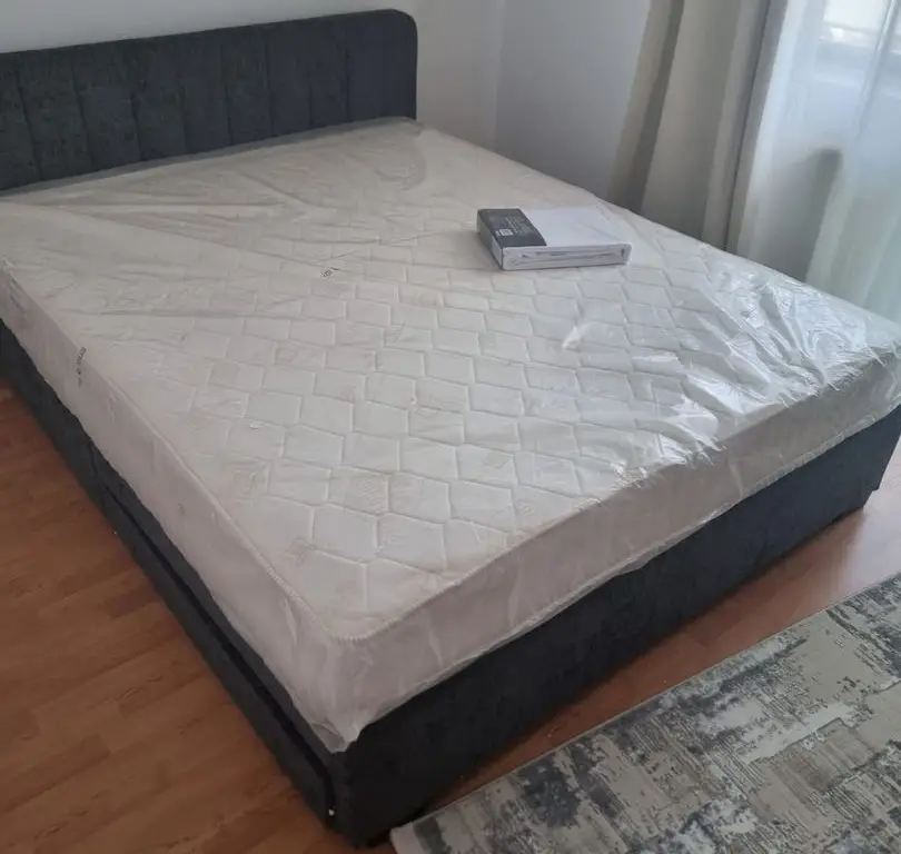 De inchiriat apartament cu 3 camere, zona Garii, etaj 3, 490 euro negociabi