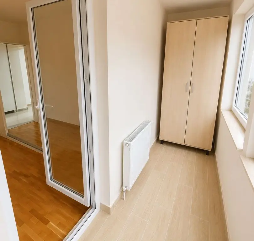 Apartament 2 camere decomandat, complet renovat, garaj inclus Aradului