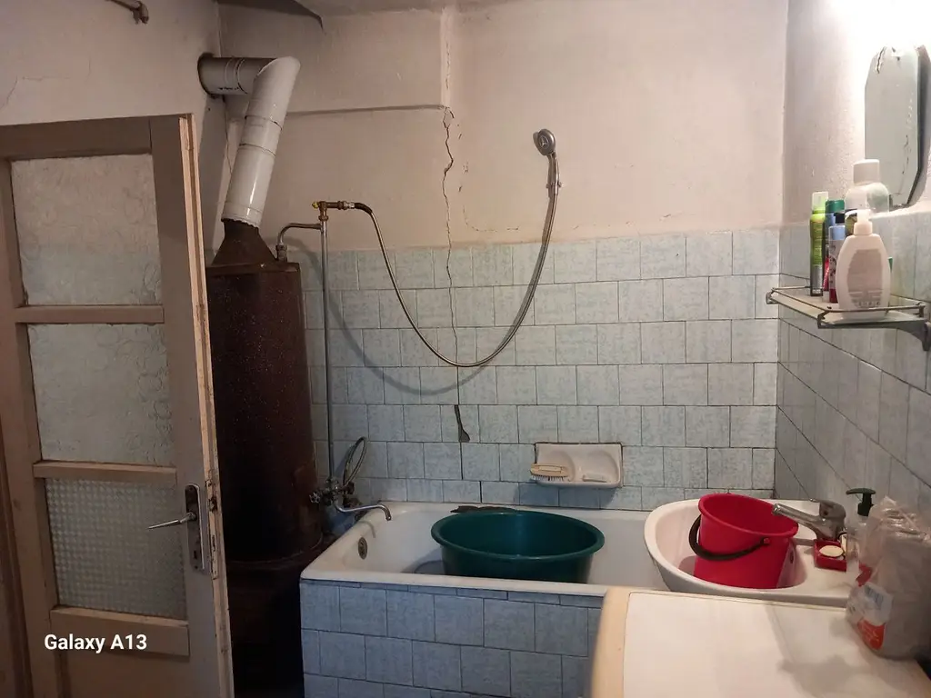 BRASADAS vinde casa 3 cam. zona Unirii teren 550mp.