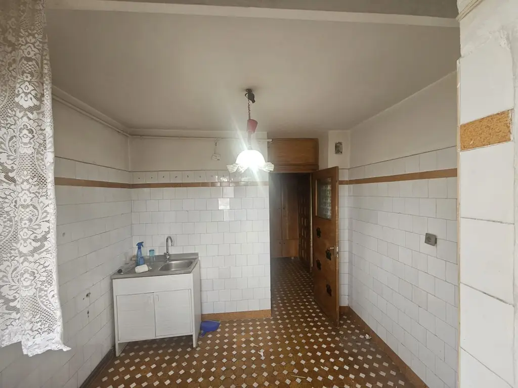 Apartament spațios 3 camere, 2 băi și 2 balcoane – Craiovei, Gh. Doja