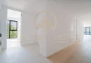 Stațiunea Mamaia - Vânzare apartament cu 4 camere, 3 bai cu vedere la lac.