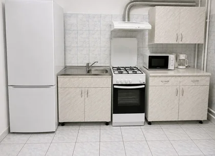 Apartament spațios cu 3 camere, 75 mp, decomandat, 2 băi, 2 balcoane –