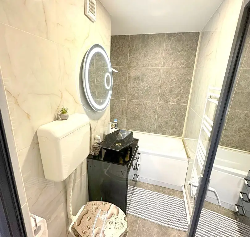 Vanzare - 2 camere, zona Neacsu, Micro 19