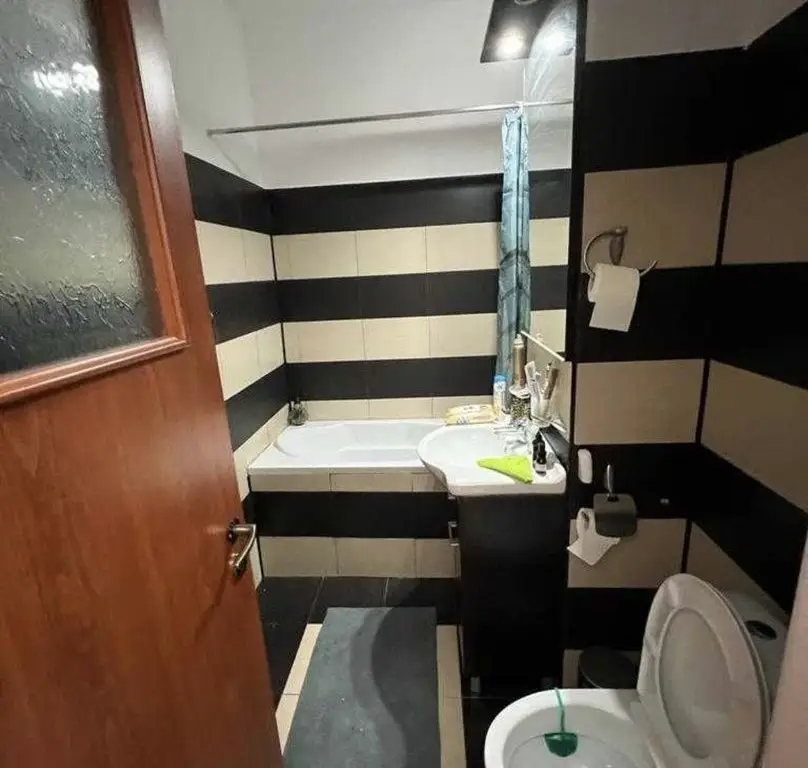 Vand apartament 3 camere Constanta