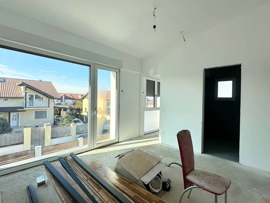 Casă smart de vânzare 4 camere Tehnologie premium Eficiență energetică ridicată