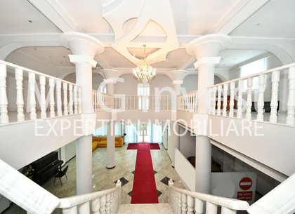 Exclusivitate - Vila P+2E - 15 camere, garaj - Mazepa 2, str. Al. Cernat