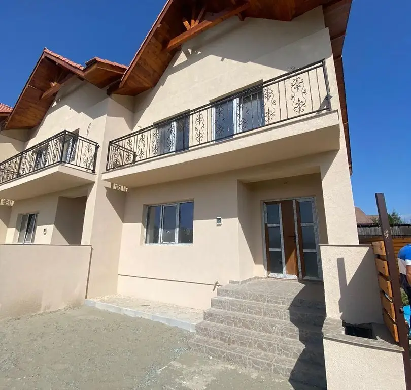 Casa P+1 Tip Duplex de vanzare 120 mp An 2023 Constanta Comuna Lumina