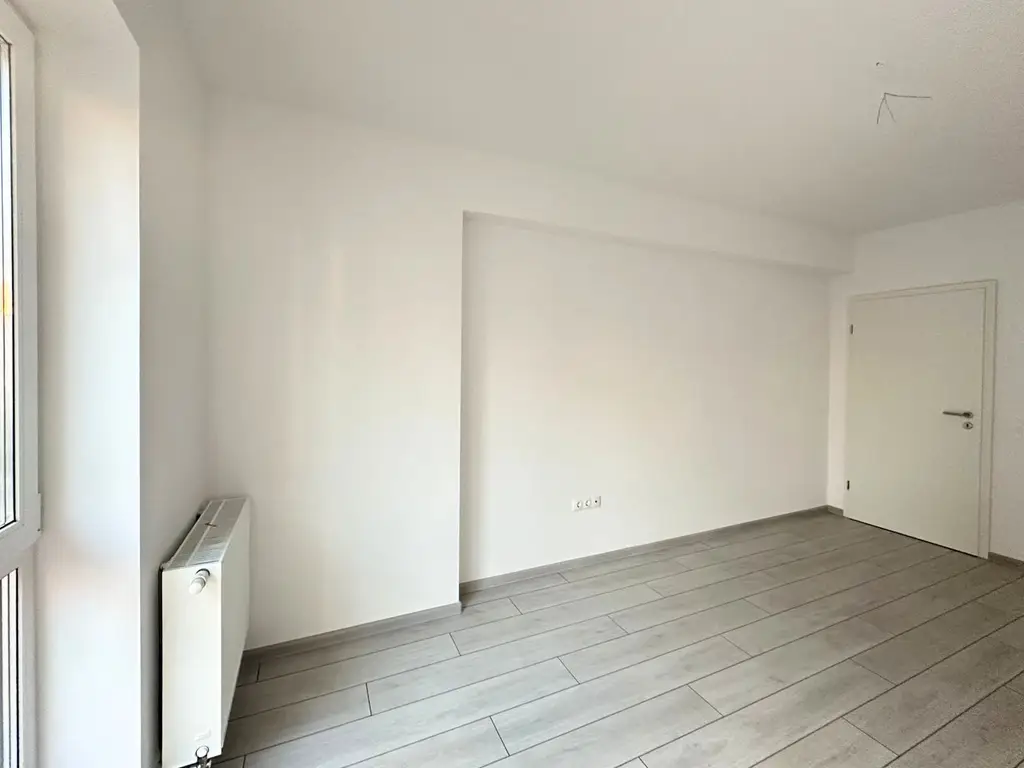VÂNZARE APARTAMENT 2,5 CAMERE NOU NELOCUIT