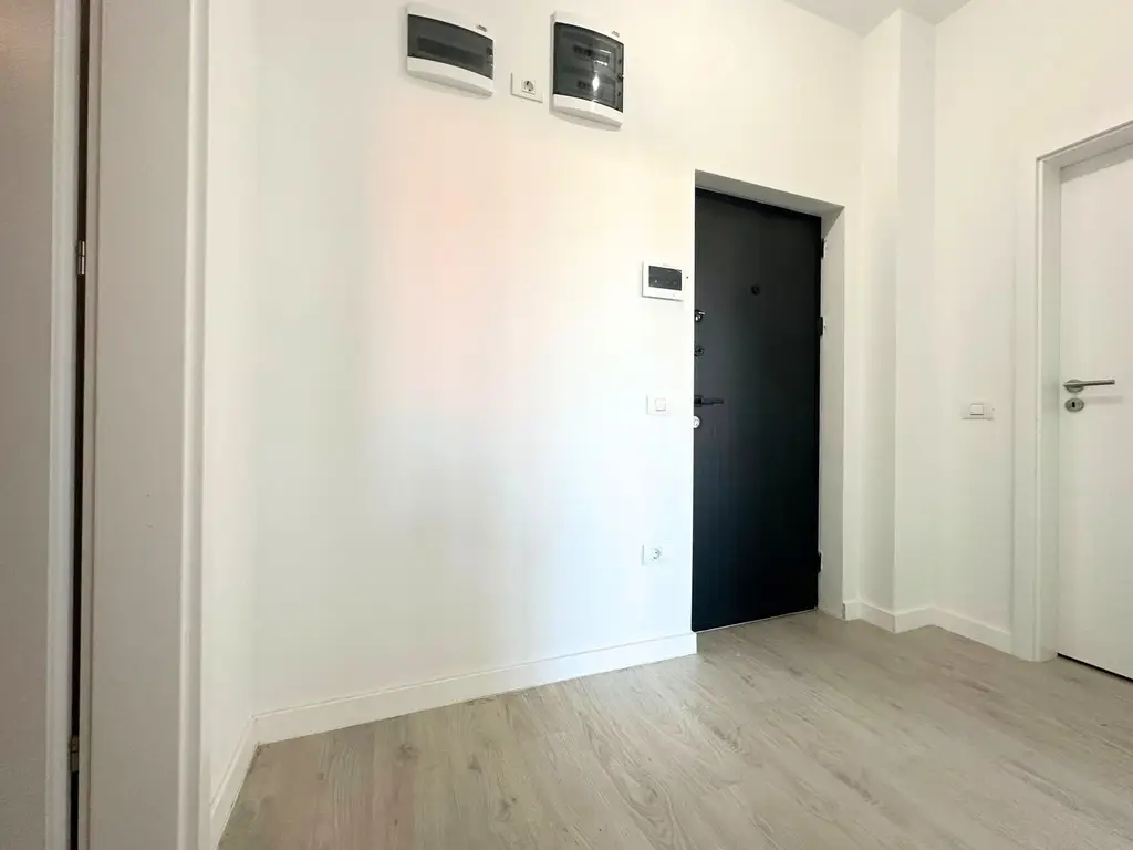 Apartament tip studio de vânzare lângă Paradisul Acvatic cu parcare si boxa