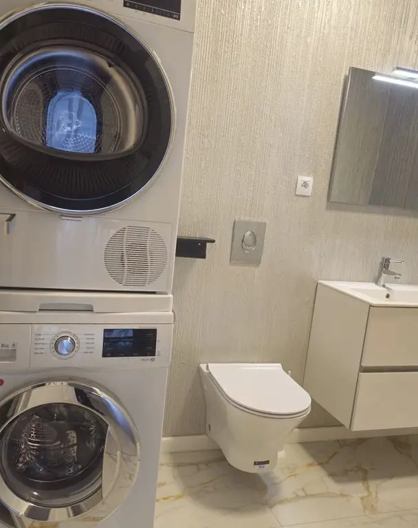Apartament 2 camere Central Park, etaj 1, 560 euro