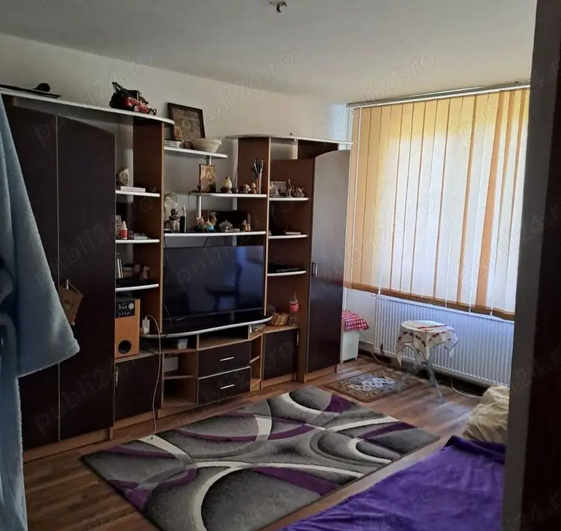 Vand ap 4 decomandat Sector 4 Straja -Drumul Gazarului-Bd. Brancoveanu