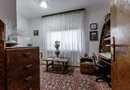Casă din cărămidă cu 8 camere – zonă liniștită, LIPOVA