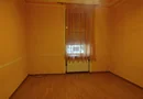 Apartament la casă cu front stradal,  str. M. Eminescu. 119 900 E.