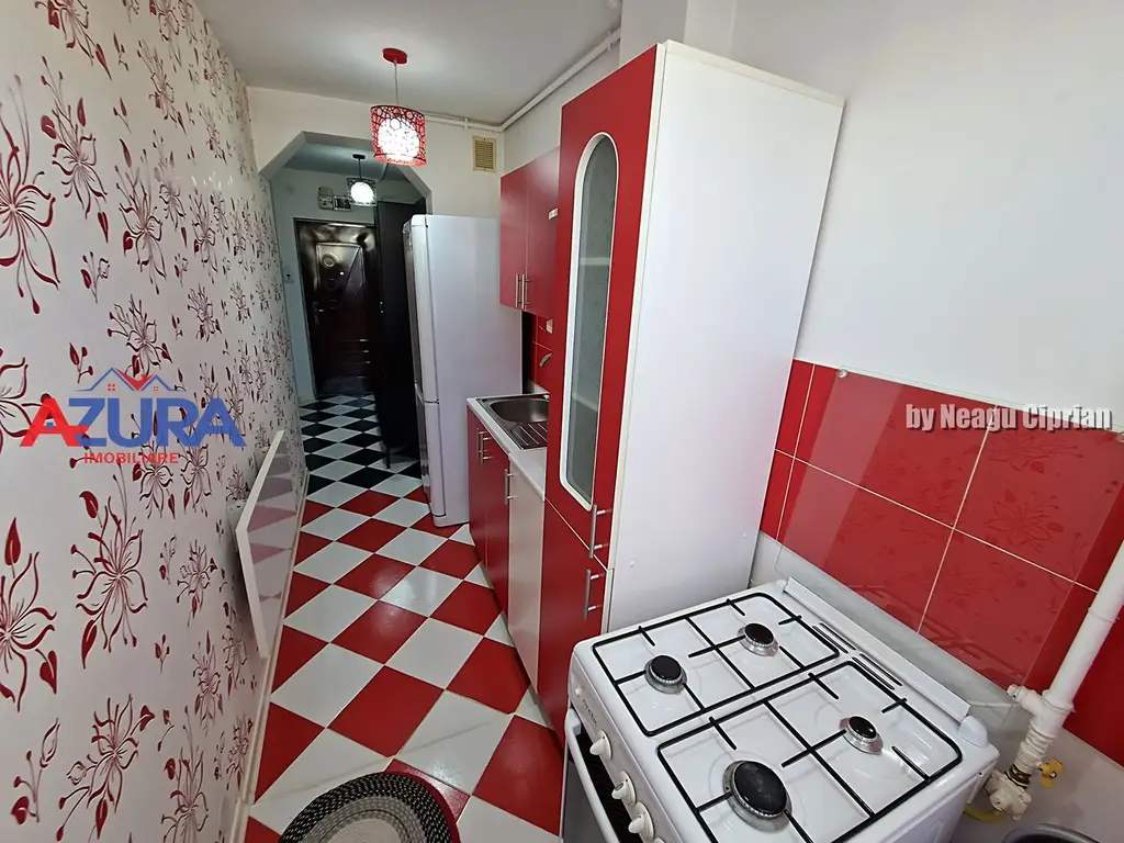 Garsoniera moderna Gavana 3, zona linistita