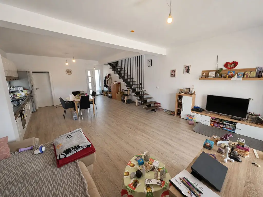 DUPLEX P+1E DE VÂNZARE ÎN MOṢNITA NOUĂ