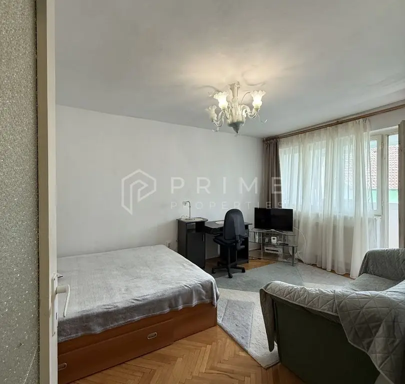 Apartament 3 camere de închiriat – Dâmbu, etaj 1, ideal pentru studenț