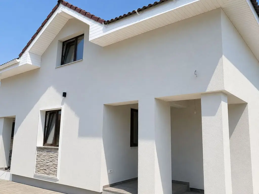 Duplex nou de închiriat | 120 mp utili | 3 dormitoare | Curte proprie