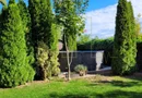 Apartament in vila cu curte mare. Parter.