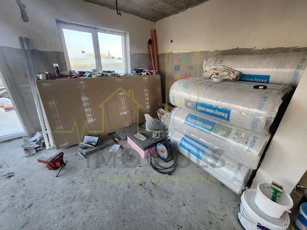 Casa Individuala. Asfalt si toate utilitatiile. Finisaje la alegere.