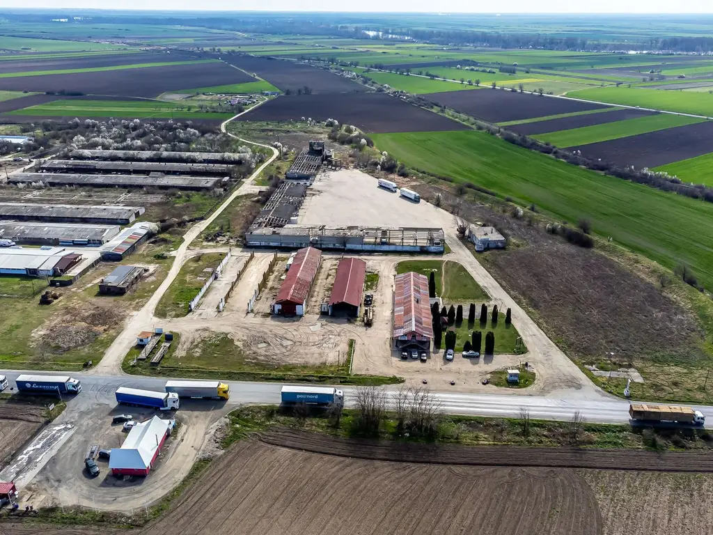 4,2 ha Teren DN7 Nădlac pentru Parc Logistic