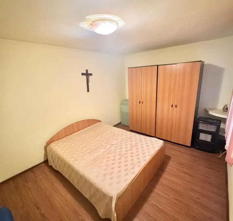 Casă de vânzare – Strada Ramadan