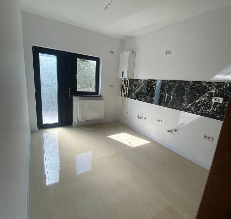 Duplex de vânzare 110 MP An. 2023 in Com Lumina Constanta