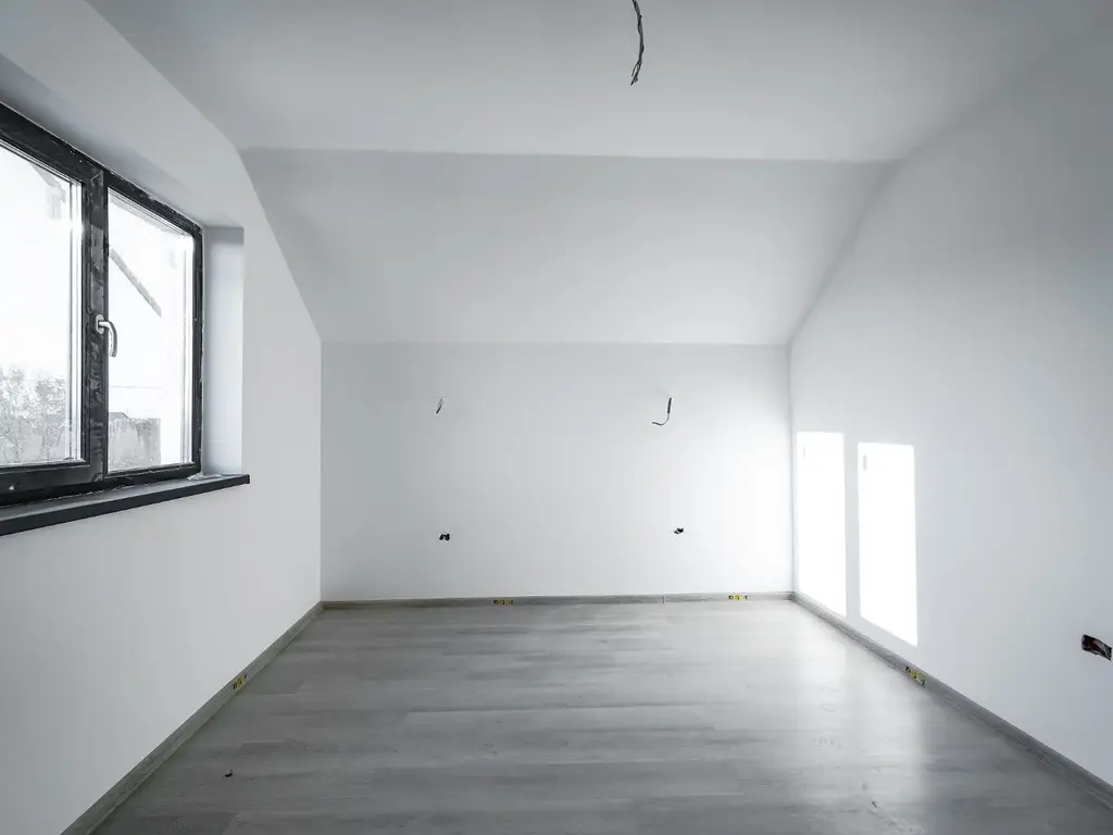 Propietar casa P+M STR.SAFIRULUI
