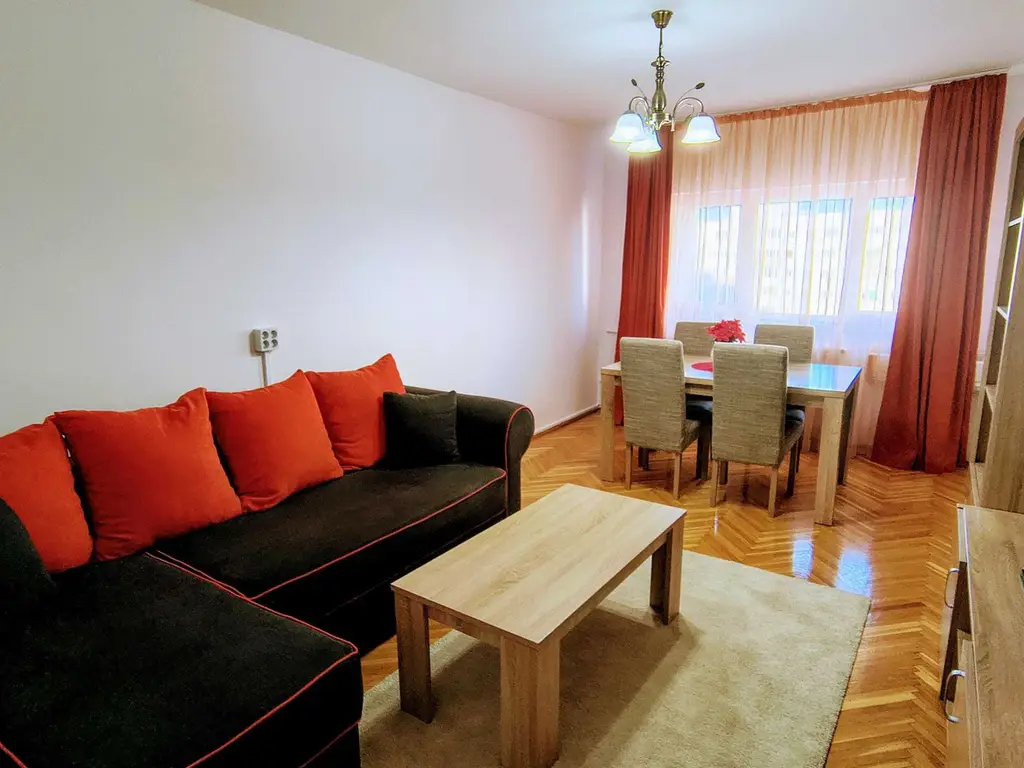 Inchiriez Ap 4 cam 110 mp cochet 2 bai Piata 1 Mai  Kiseleff