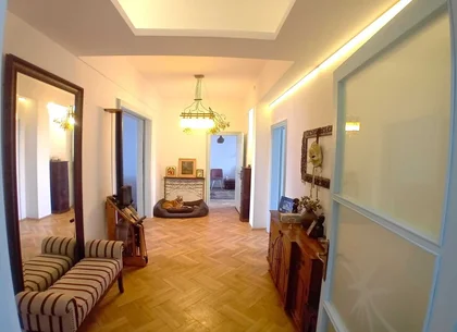 Ultracentral Apartament 4-5 Camere 176 mp Strada Negustori nr.14