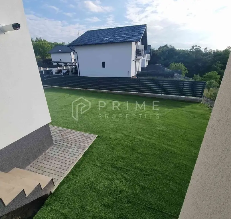 Duplex NOU cu 4 camere, încălzire în pardoseală și terasă panoramică