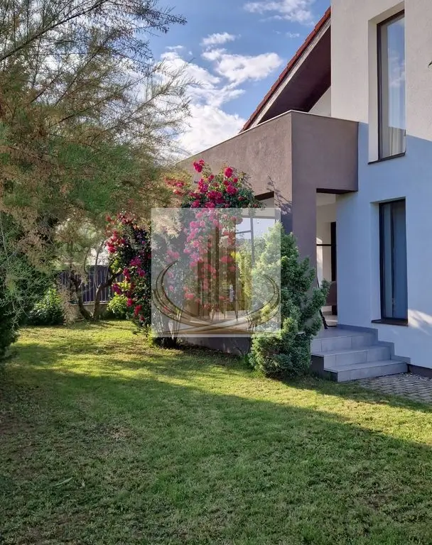 Casă Individuală | 4 Camere | Garaj | Curte Amenajată | Dumbravita