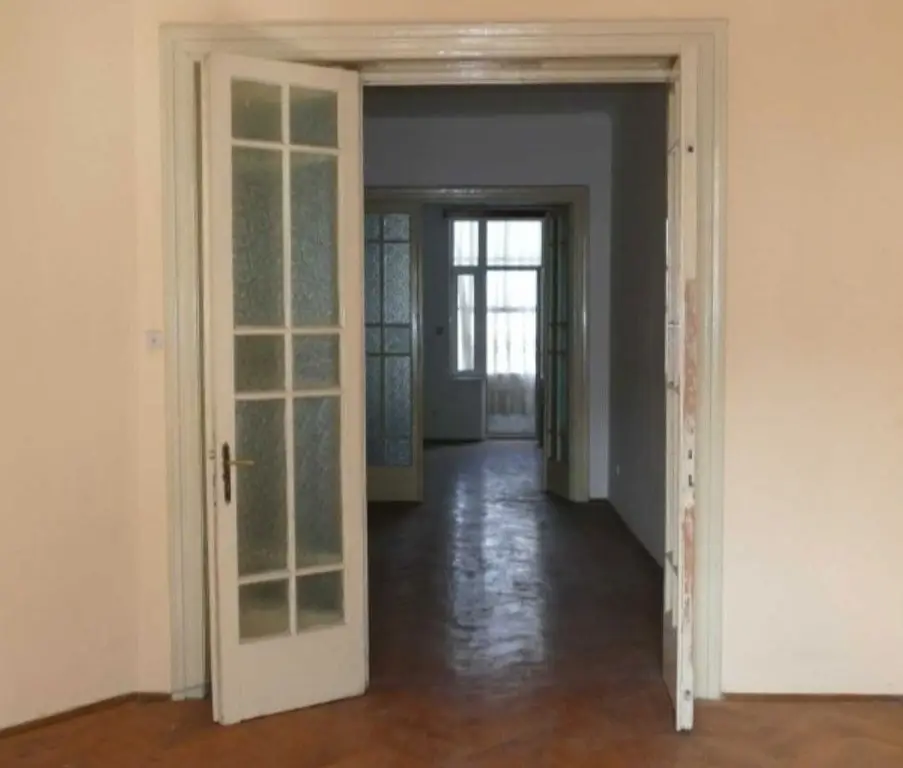 Apartament 5 camere + /proprietar - Calea Mosilor / adiacent