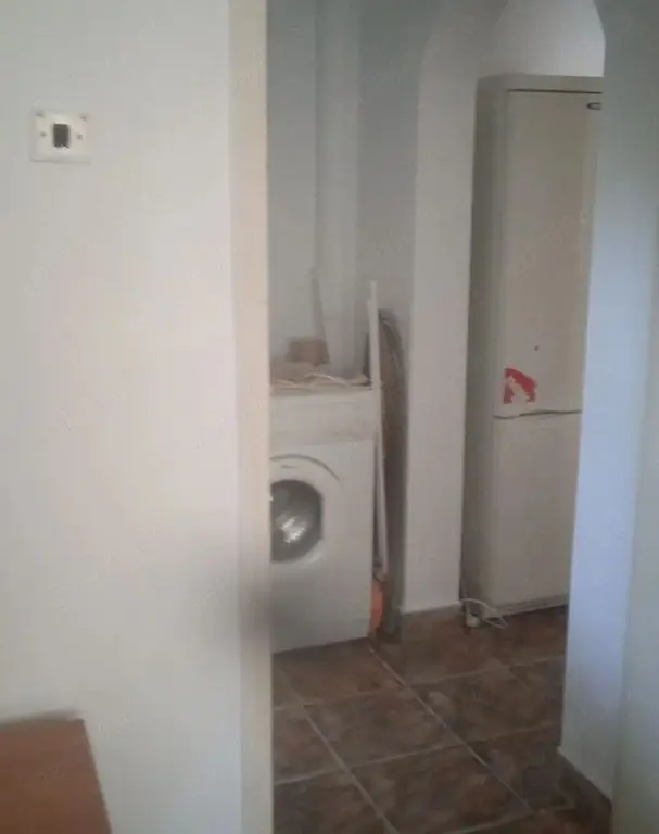 De inchiriat apartament cu 2 camere, Micro 20, 350 Euro